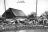 Watersnood 1906. Hengsten voeren materiaal aan voor de hulpdijk bij Zandepolder.